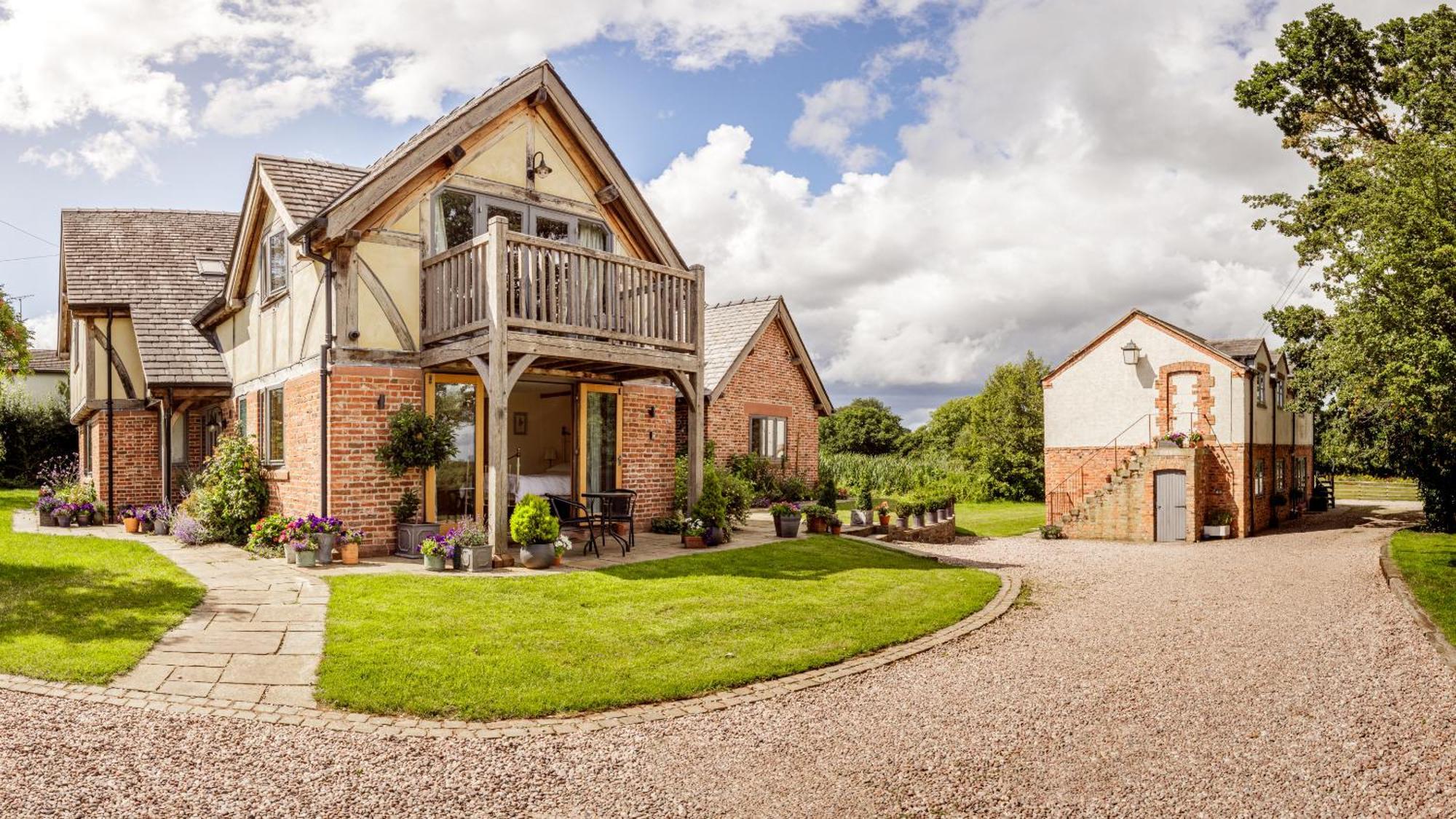 Oak Mead Villa Wrexham Exteriör bild